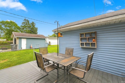 Tiny photo for 2021 Oakland Street, Fort Wayne, IN 46808 (MLS # 202633255)