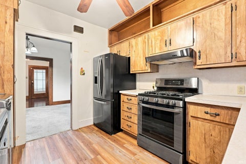 Tiny photo for 2021 Oakland Street, Fort Wayne, IN 46808 (MLS # 202633255)