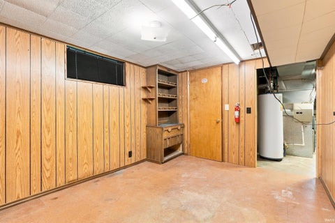 Tiny photo for 2021 Oakland Street, Fort Wayne, IN 46808 (MLS # 202633255)