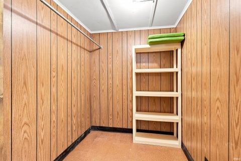 Tiny photo for 2021 Oakland Street, Fort Wayne, IN 46808 (MLS # 202633255)