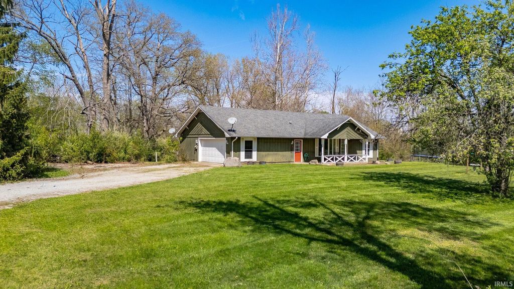 Photo of 88 W Redelmans Lake Drive, New Castle, IN 47362 (MLS # 202614293)