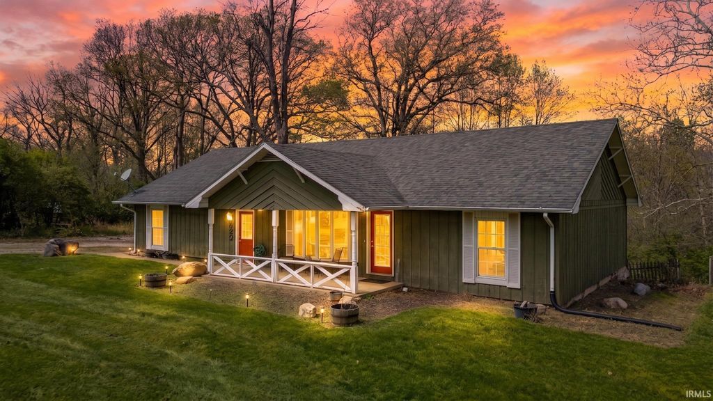 Photo of 88 W Redelmans Lake Drive, New Castle, IN 47362 (MLS # 202614293)