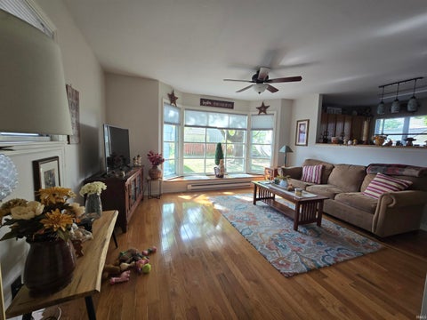 Tiny photo for 1539 W WALNUT Street, Kokomo, IN 46901 (MLS # 202642620)