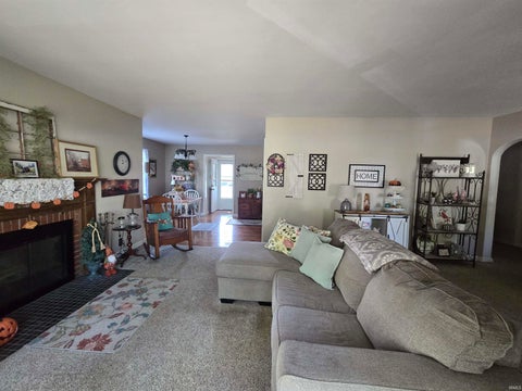 Tiny photo for 1539 W WALNUT Street, Kokomo, IN 46901 (MLS # 202642620)