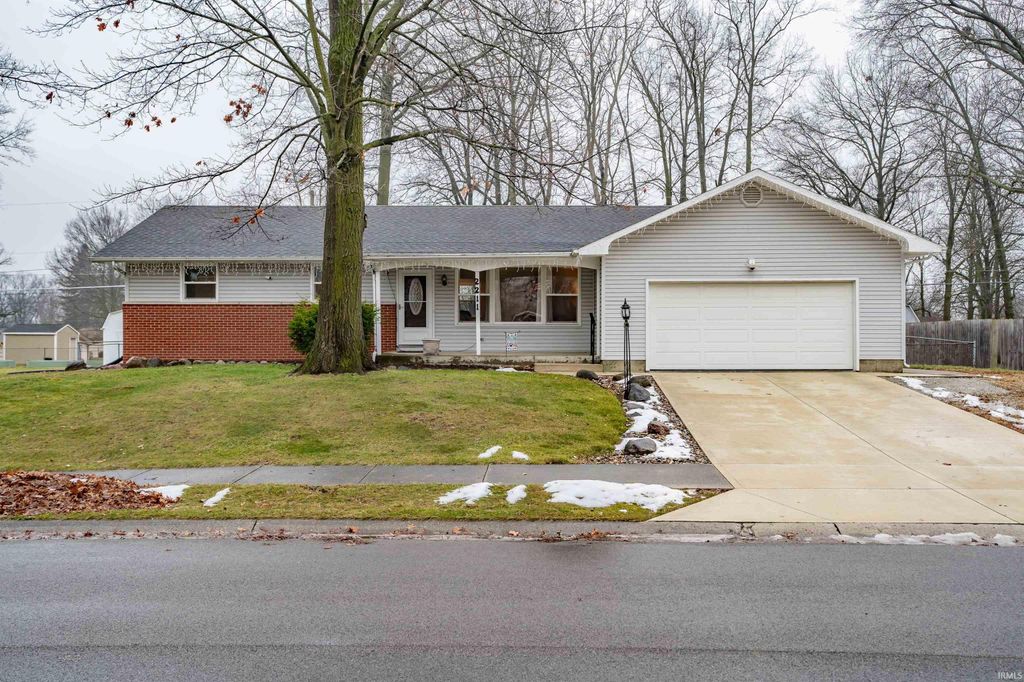 Photo of 2211 Lima Lane, Fort Wayne, IN 46818 (MLS # 202600686)