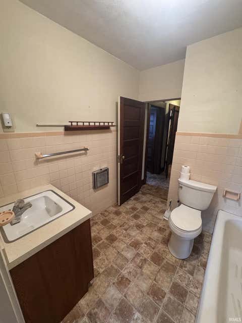 Tiny photo for 608 E 3rd Street, Brookston, IN 47923 (MLS # 202634630)
