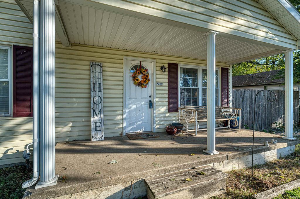 Photo of 2222 Kathleen Avenue, Evansville, IN 47714 (MLS # 202613897)