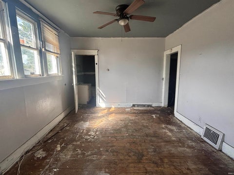Tiny photo for 2344 Oliver Street, Fort Wayne, IN 46803 (MLS # 202637631)