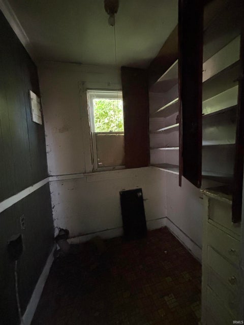 Tiny photo for 2344 Oliver Street, Fort Wayne, IN 46803 (MLS # 202637631)