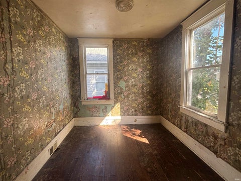 Tiny photo for 2344 Oliver Street, Fort Wayne, IN 46803 (MLS # 202637631)
