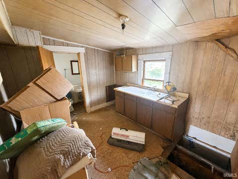 Tiny photo for 1010 N Bell Street, Kokomo, IN 46901 (MLS # 202632428)