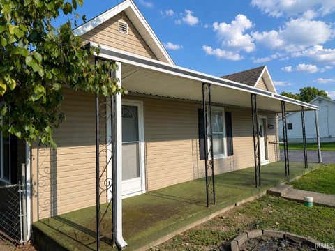 Tiny photo for 1010 N Bell Street, Kokomo, IN 46901 (MLS # 202632428)