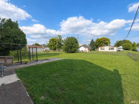 Tiny photo for 1010 N Bell Street, Kokomo, IN 46901 (MLS # 202632428)