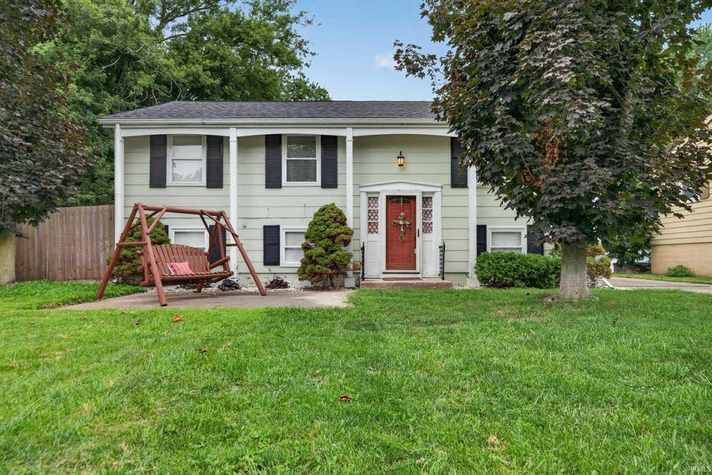 Photo of 2307 CARMELITA Boulevard, Kokomo, IN 46902 (MLS # 202631041)