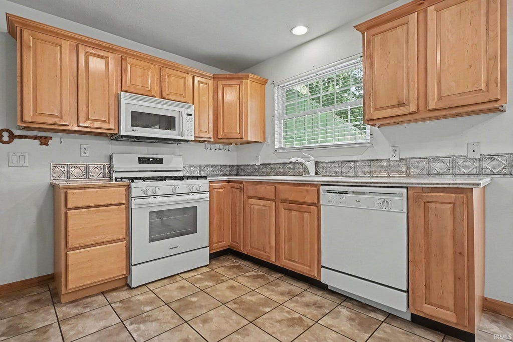 Photo of 52917 Carol Street, Bristol, IN 46507 (MLS # 202635996)