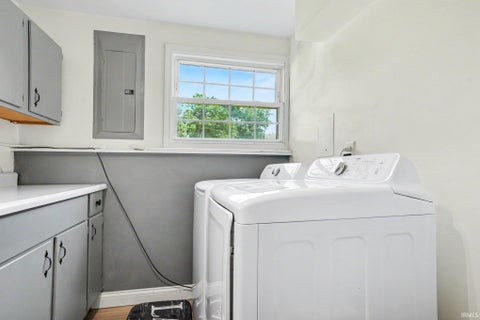 Tiny photo for 18255 Brightlingsea Place, South Bend, IN 46637 (MLS # 202636890)