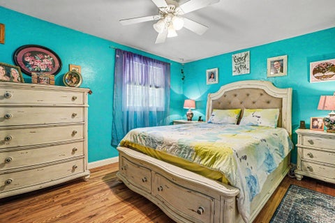 Tiny photo for 18255 Brightlingsea Place, South Bend, IN 46637 (MLS # 202636890)