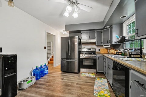 Tiny photo for 18255 Brightlingsea Place, South Bend, IN 46637 (MLS # 202636890)
