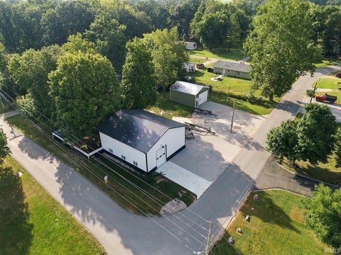 Tiny photo for 10801 N Lower Lake Shore Drive, Monticello, IN 47960 (MLS # 202637637)