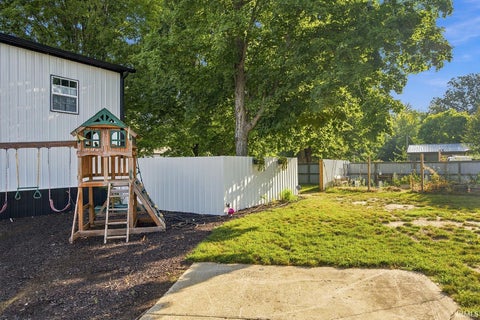 Tiny photo for 10801 N Lower Lake Shore Drive, Monticello, IN 47960 (MLS # 202637637)