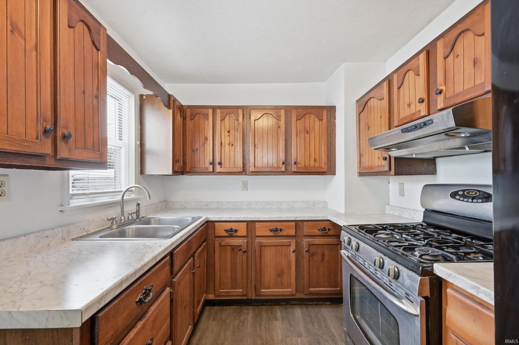 Photo of 2113 N New York Avenue, Muncie, IN 47304 (MLS # 202609254)