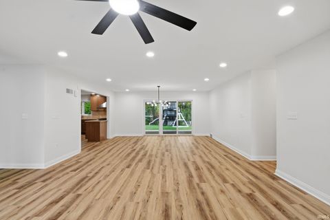 Tiny photo for 1560 Marilyn Avenue, West Lafayette, IN 47906 (MLS # 202615843)