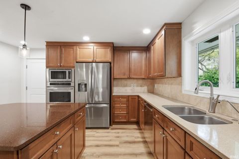 Tiny photo for 1560 Marilyn Avenue, West Lafayette, IN 47906 (MLS # 202615843)