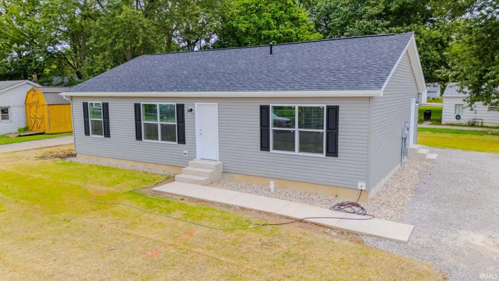 Photo of 1575 Hawthorne Street, Wabash, IN 46992 (MLS # 202632176)