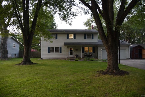 Photo of 808 W 9th Street, Rochester, IN 46975 (MLS # 202642426)