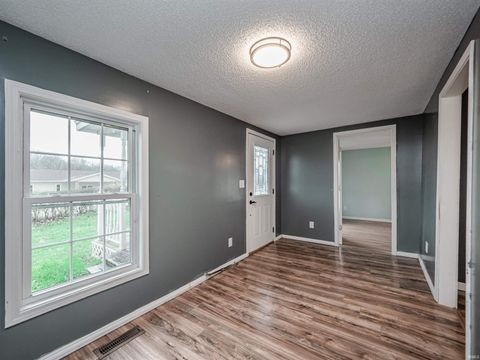 Tiny photo for 572 W County Rd. 150 S., Petersburg, IN 47567 (MLS # 202609081)