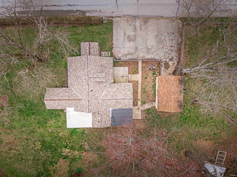 Tiny photo for 572 W County Rd. 150 S., Petersburg, IN 47567 (MLS # 202609081)