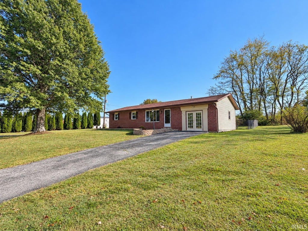 Photo of 3721 S Gillham Drive, Bloomington, IN 47403 (MLS # 202644037)