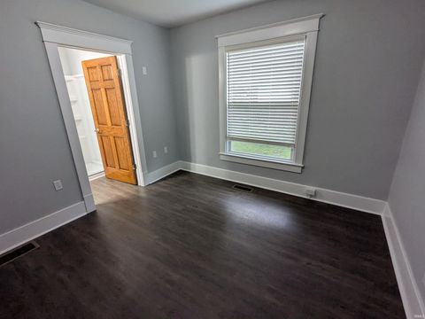 Tiny photo for 300 E Taylor Street, Kokomo, IN 46901 (MLS # 202519651)