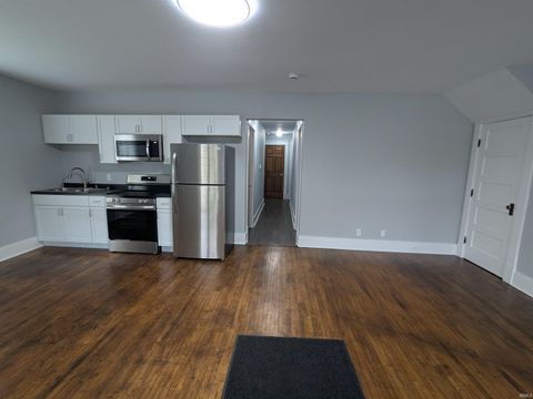 Tiny photo for 300 E Taylor Street, Kokomo, IN 46901 (MLS # 202519651)