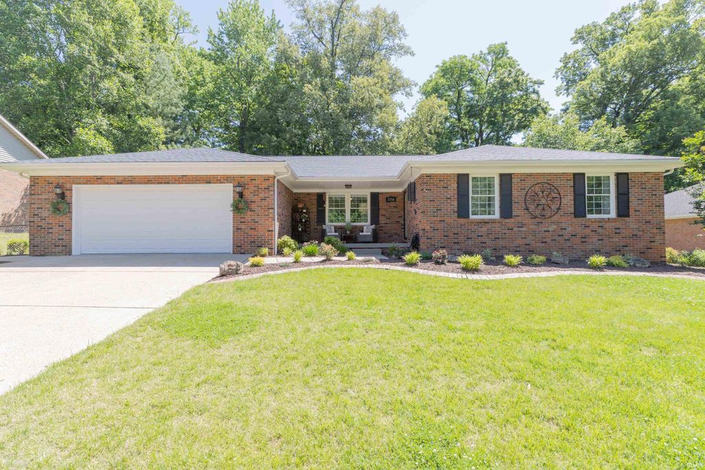 Photo of 5766 Spring Corner Road, Newburgh, IN 47630 (MLS # 202617687)