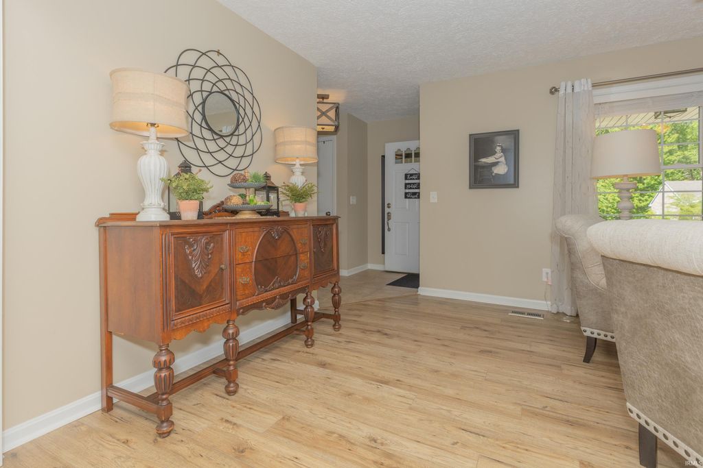 Photo of 5766 Spring Corner Road, Newburgh, IN 47630 (MLS # 202617687)