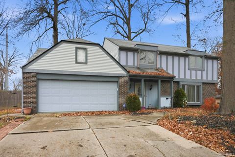 Photo of 1729 Lofton Way, Fort Wayne, IN 46815 (MLS # 202547543)