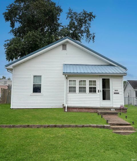 Photo of 1805 Broadway Street, Vincennes, IN 47591 (MLS # 202620517)