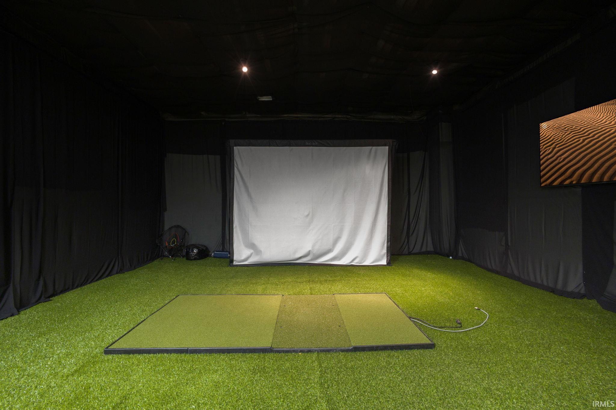 Elkhart, Indiana 46517, United States, 4 Bedrooms Bedrooms, ,5 BathroomsBathrooms,Residential,Pending,187620