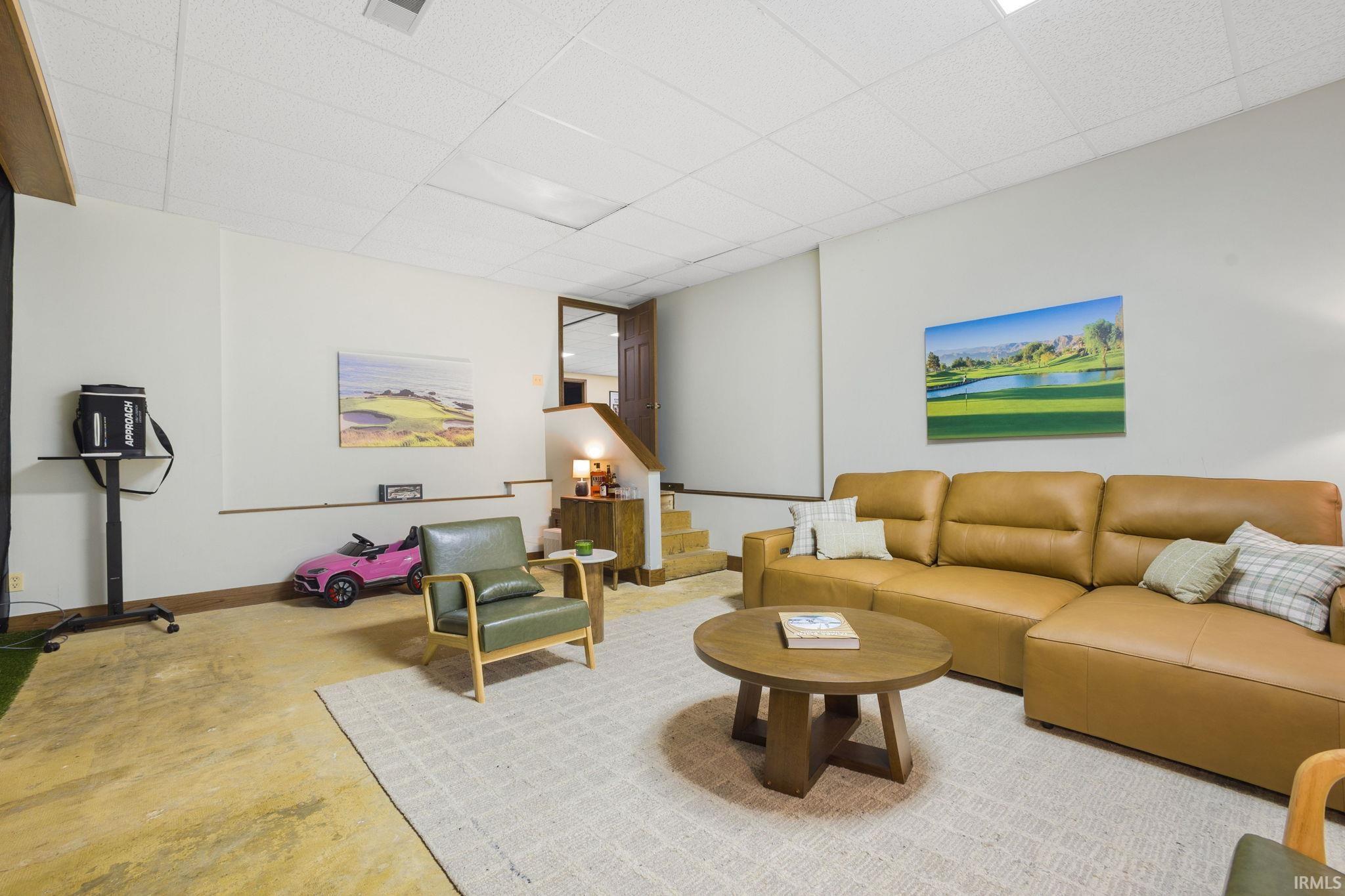 Elkhart, Indiana 46517, United States, 4 Bedrooms Bedrooms, ,5 BathroomsBathrooms,Residential,Pending,187620