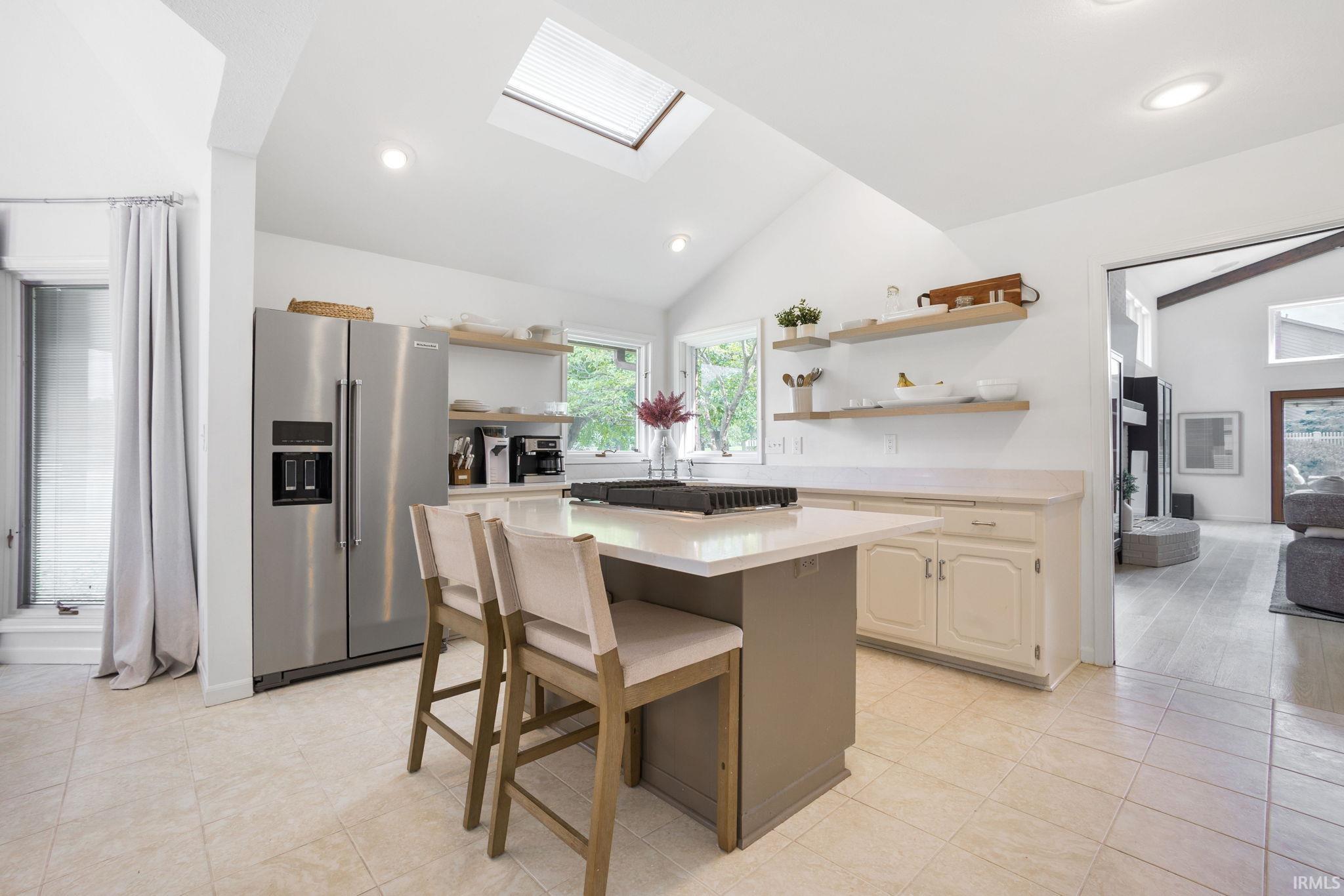 Elkhart, Indiana 46517, United States, 4 Bedrooms Bedrooms, ,5 BathroomsBathrooms,Residential,Pending,187620