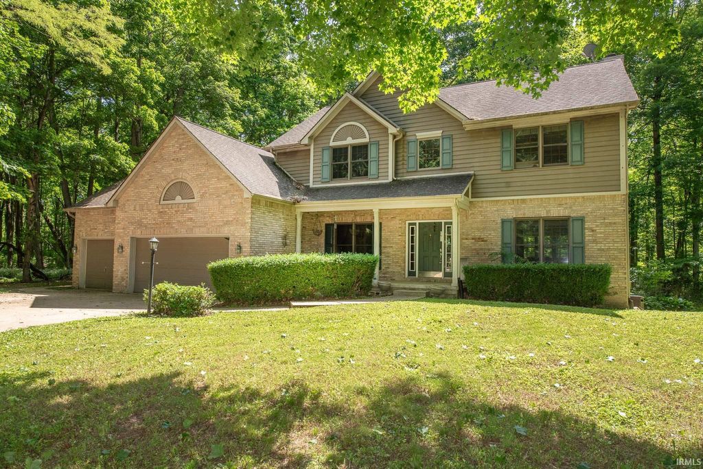 Photo of 12 Hunters Ridge, Lafayette, IN 47905 (MLS # 202619797)
