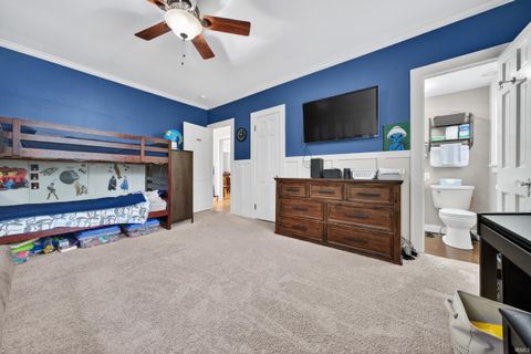 Tiny photo for 2537 E Broadway, Logansport, IN 46947 (MLS # 202615431)