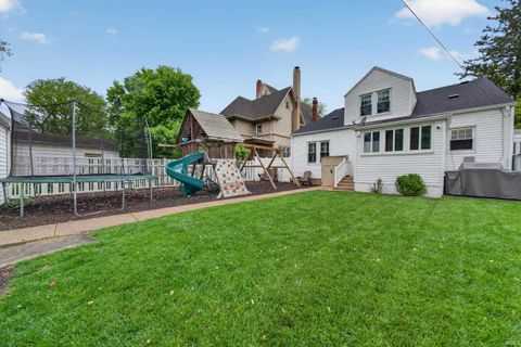 Tiny photo for 2537 E Broadway, Logansport, IN 46947 (MLS # 202615431)