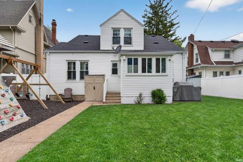 Tiny photo for 2537 E Broadway, Logansport, IN 46947 (MLS # 202615431)