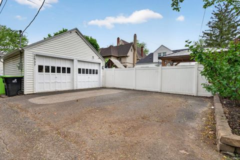 Tiny photo for 2537 E Broadway, Logansport, IN 46947 (MLS # 202615431)