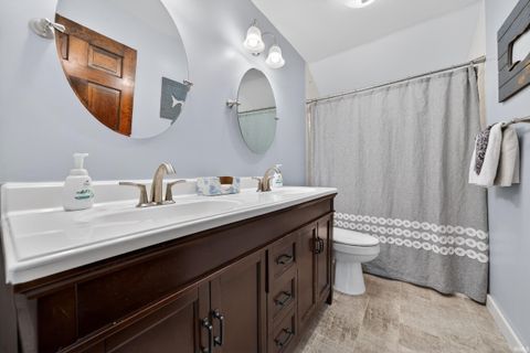 Tiny photo for 2537 E Broadway, Logansport, IN 46947 (MLS # 202615431)