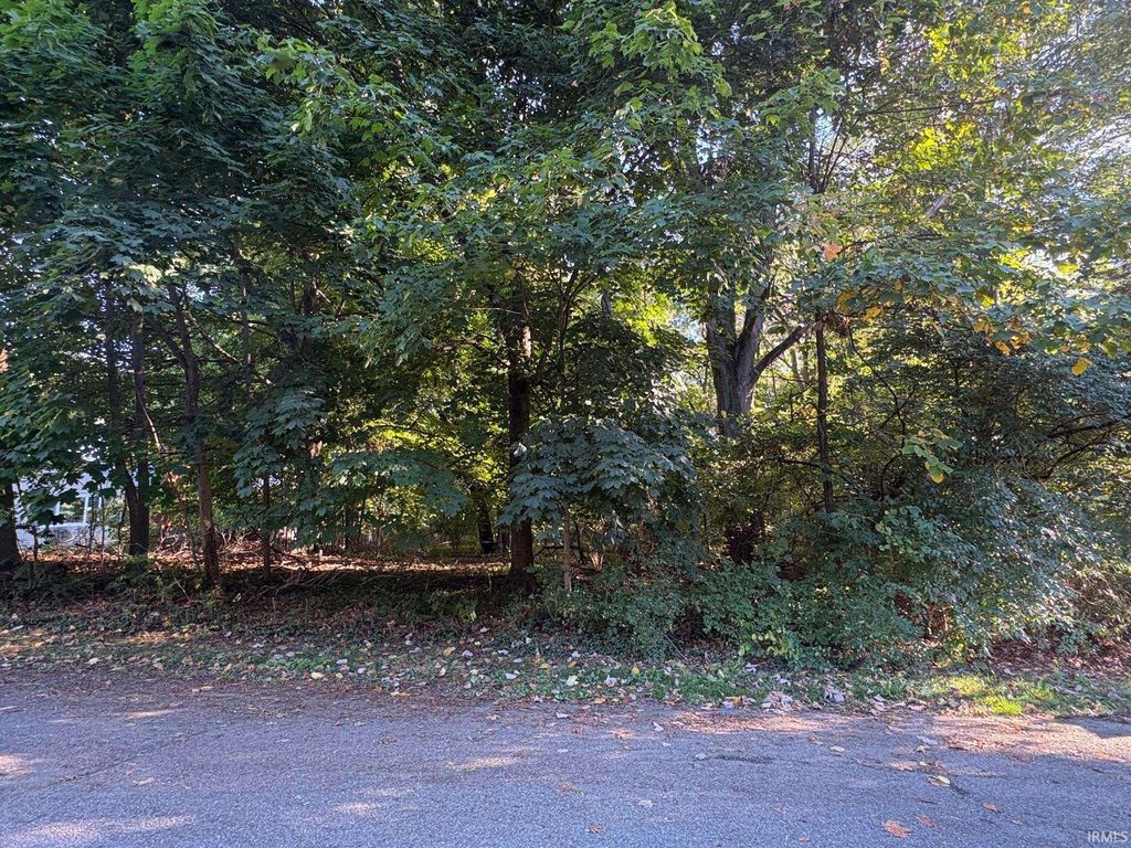 Photo of 17180 Linda Street #0, South Bend, IN 46635 (MLS # 202539787)