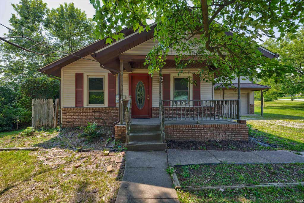 Photo of 210 S East Street, Oakland City, IN 47660 (MLS # 202633108)