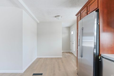 Tiny photo for 1132 Manchester Drive, South Bend, IN 46615 (MLS # 202604439)